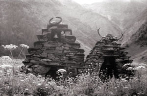 Βωμοί αφιερωμένοι στον Iakhsar, παγανιστική θεότητα της περιοχης Σύνορα Γεωργίας-Ινγκουσετίας 1977